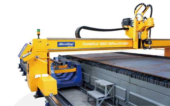 Gelbe abgeschrägte Plasma-Abkantmaschine CNC Combicut 3D für Automobilindustrie
